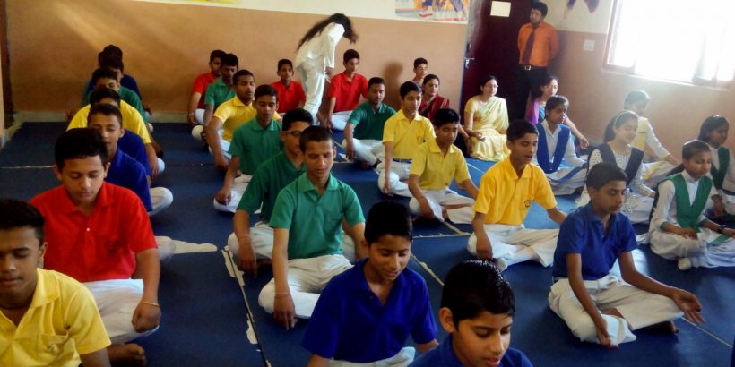 Mindfulness-Meditation-To-Primary-School-Childrens-In-India