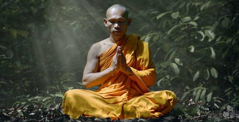 monk-meditating-o