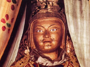Guru Rinpoche (2)